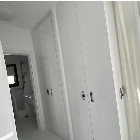 White Luxury With Shared Pool Downtown Mykonos Town