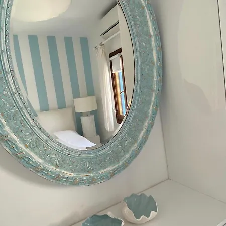 Apartman White Luxury With Shared Pool Downtown